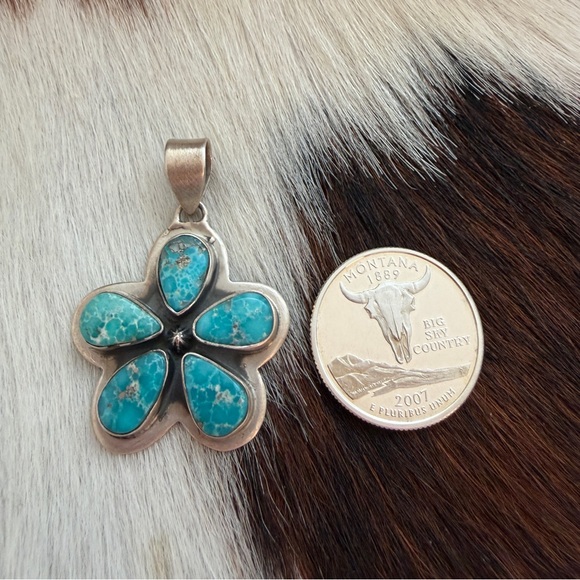 ❤️ White Water Turquoise Sterling Navajo Style 5 Stone Cluster STATEMENT Pendant - Picture 7 of 13